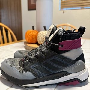 Adidas Terrex Trailmaker GORE-TEX hiking boots (sz 7.5)